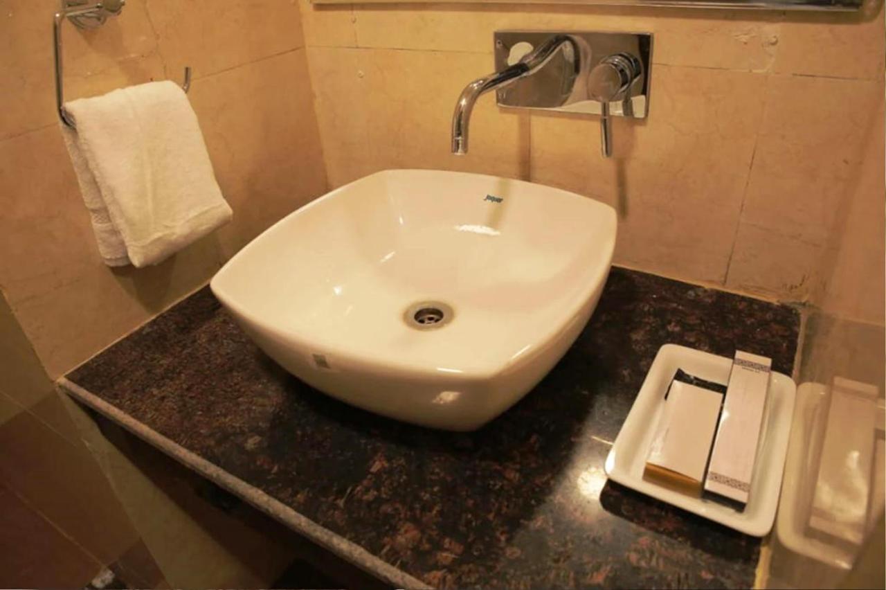 Hotel Citi Inn Grande Zirakpur Exteriér fotografie