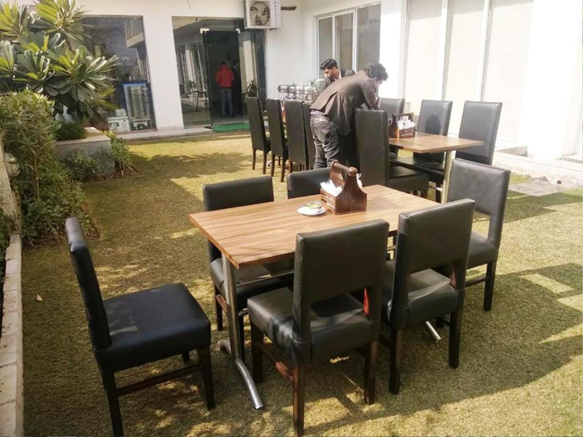 Hotel Citi Inn Grande Zirakpur Exteriér fotografie