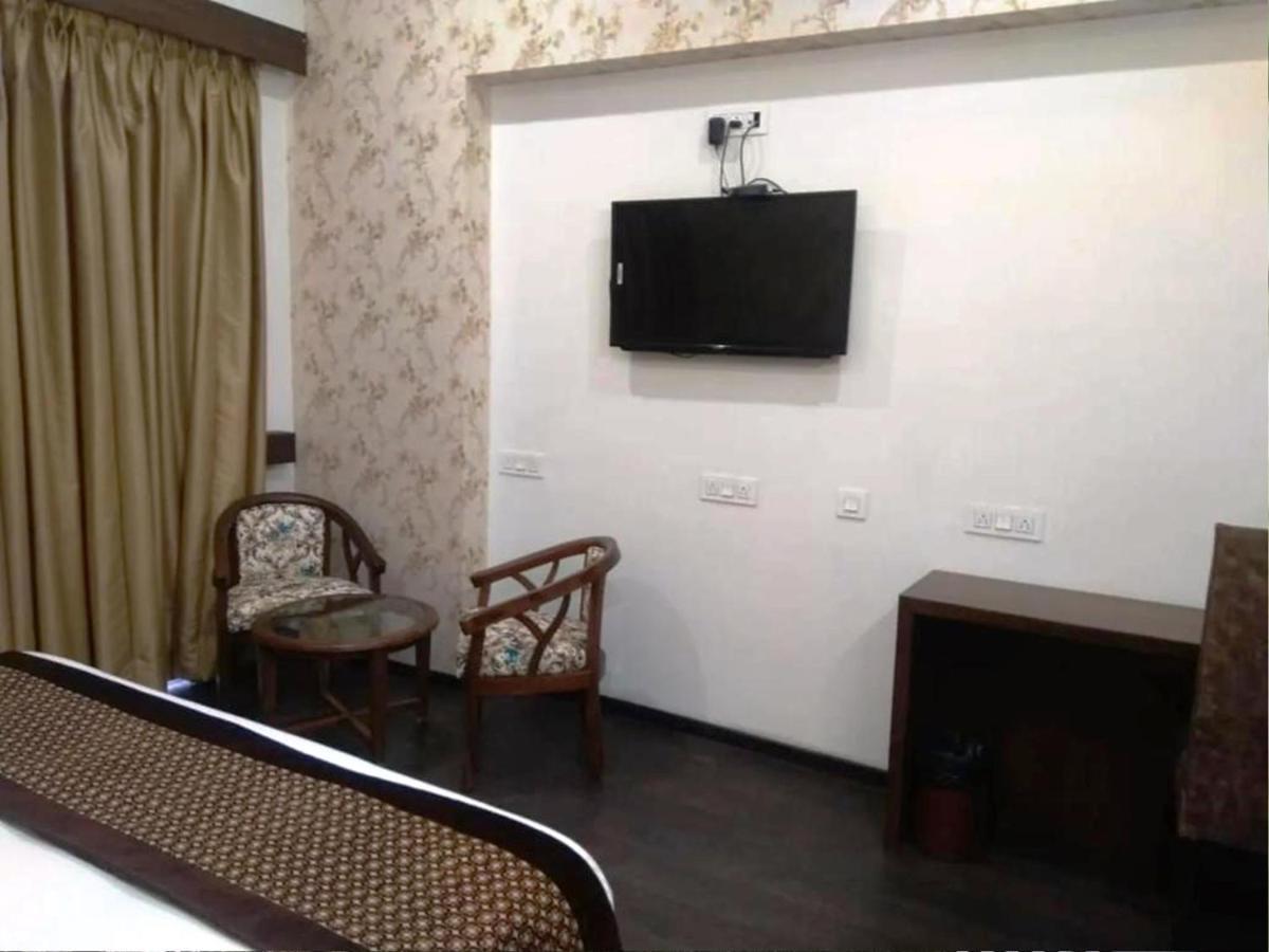 Hotel Citi Inn Grande Zirakpur Exteriér fotografie