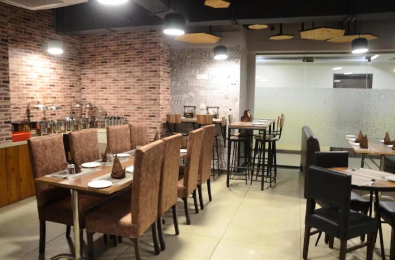 Hotel Citi Inn Grande Zirakpur Exteriér fotografie