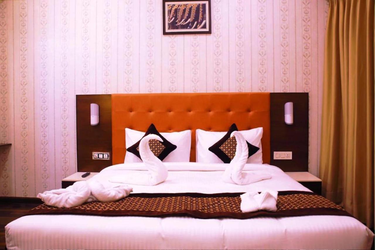 Hotel Citi Inn Grande Zirakpur Exteriér fotografie